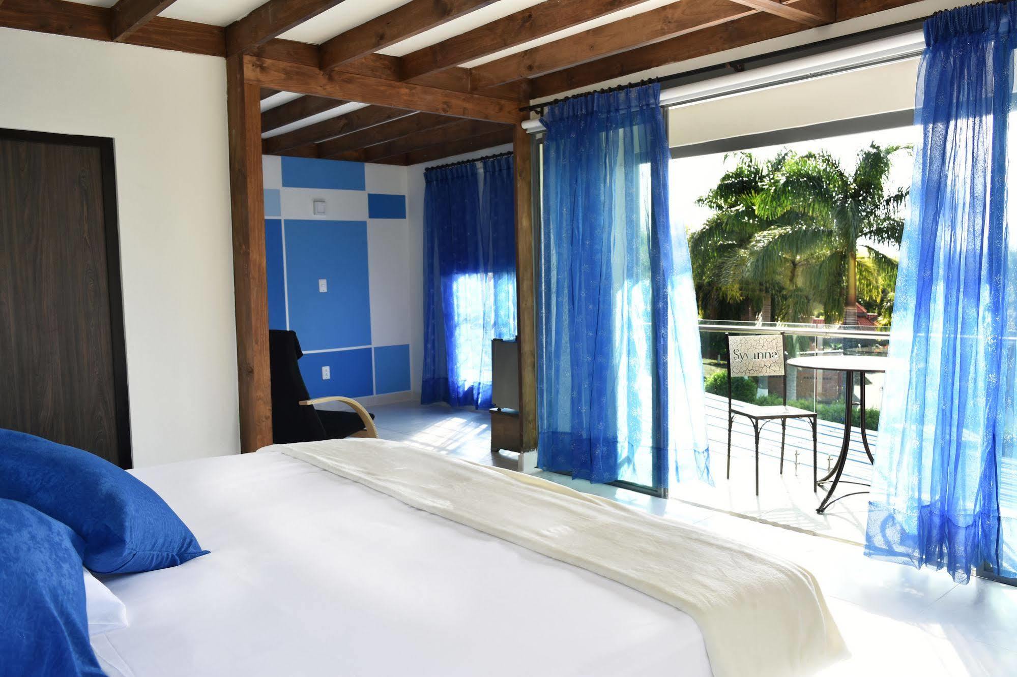Hotel Syvanna Wellness And Spa Cerritos Bagian luar foto