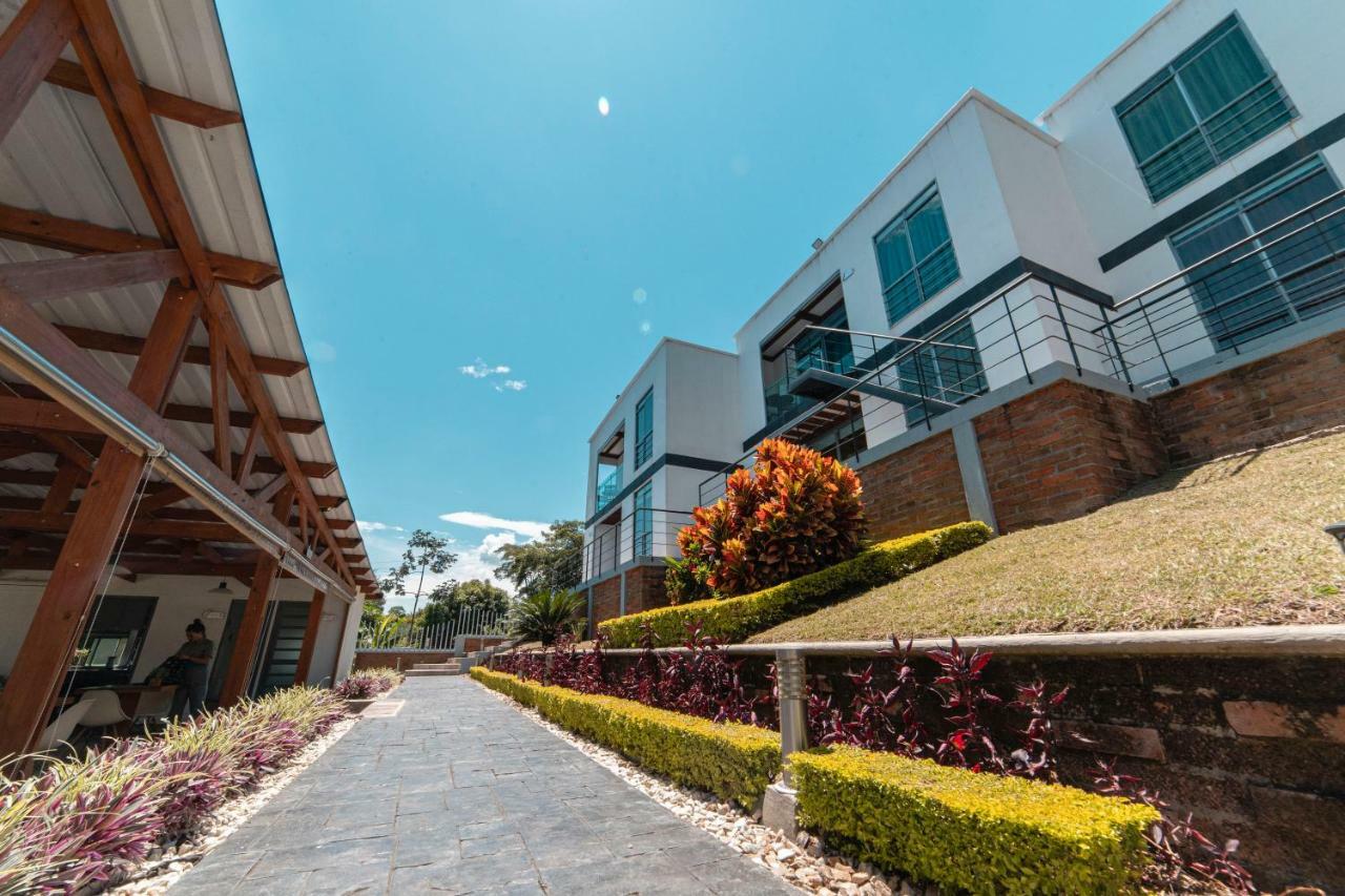 Hotel Syvanna Wellness And Spa Cerritos Bagian luar foto