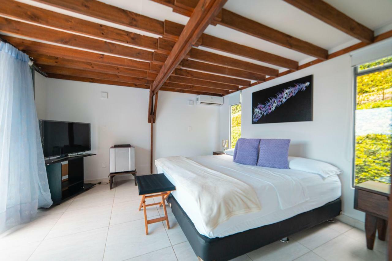 Hotel Syvanna Wellness And Spa Cerritos Bagian luar foto
